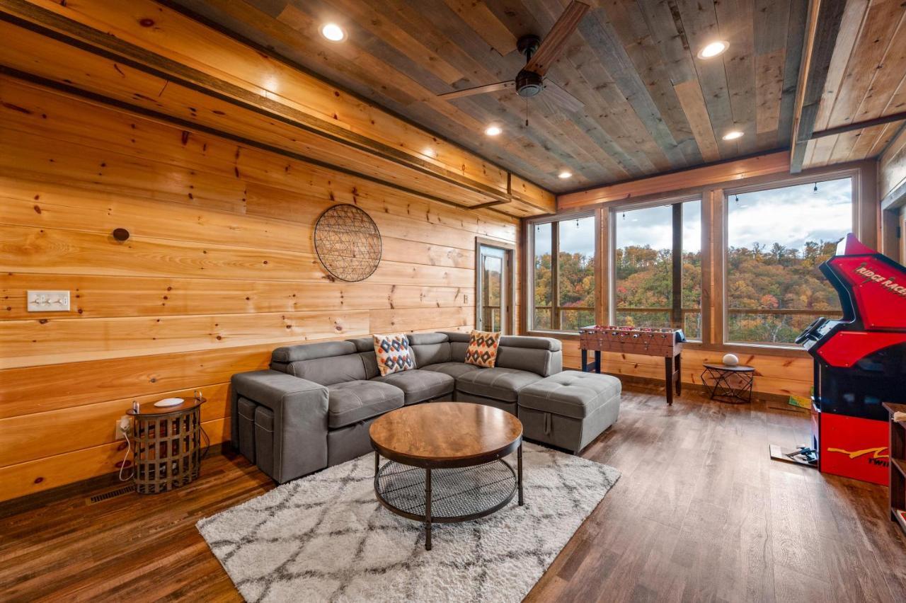 The Overlook - '21 Cabin - Gorgeous Unobstructed Views - Fire Pit Table - Gamerm - Hottub - Xbox - Lots Of Bears Gatlinburg Eksteriør bilde